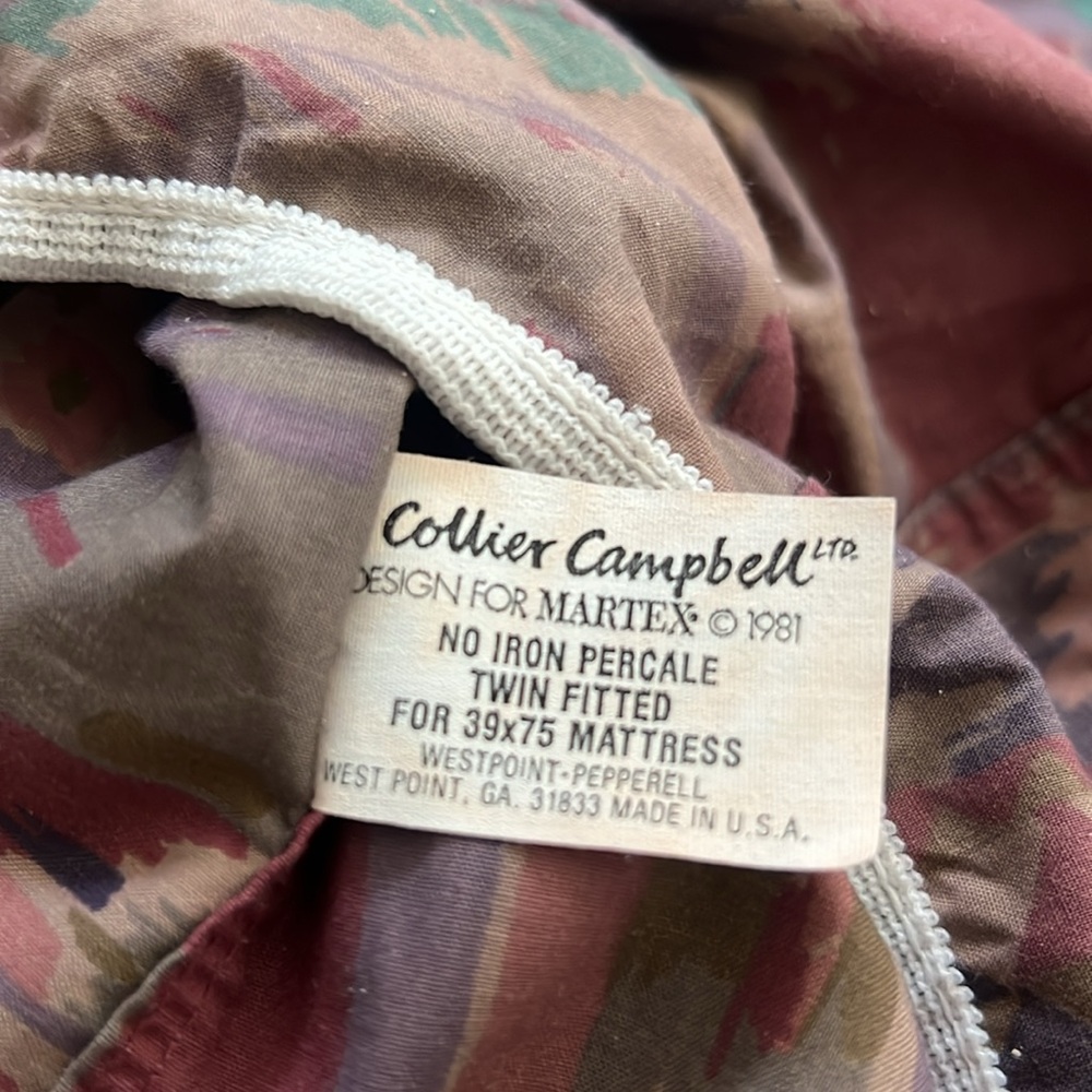 Rad set of two (2) twin sheet sets from 1981. Collier Campbell Design for Martex - Picture 8 of 10